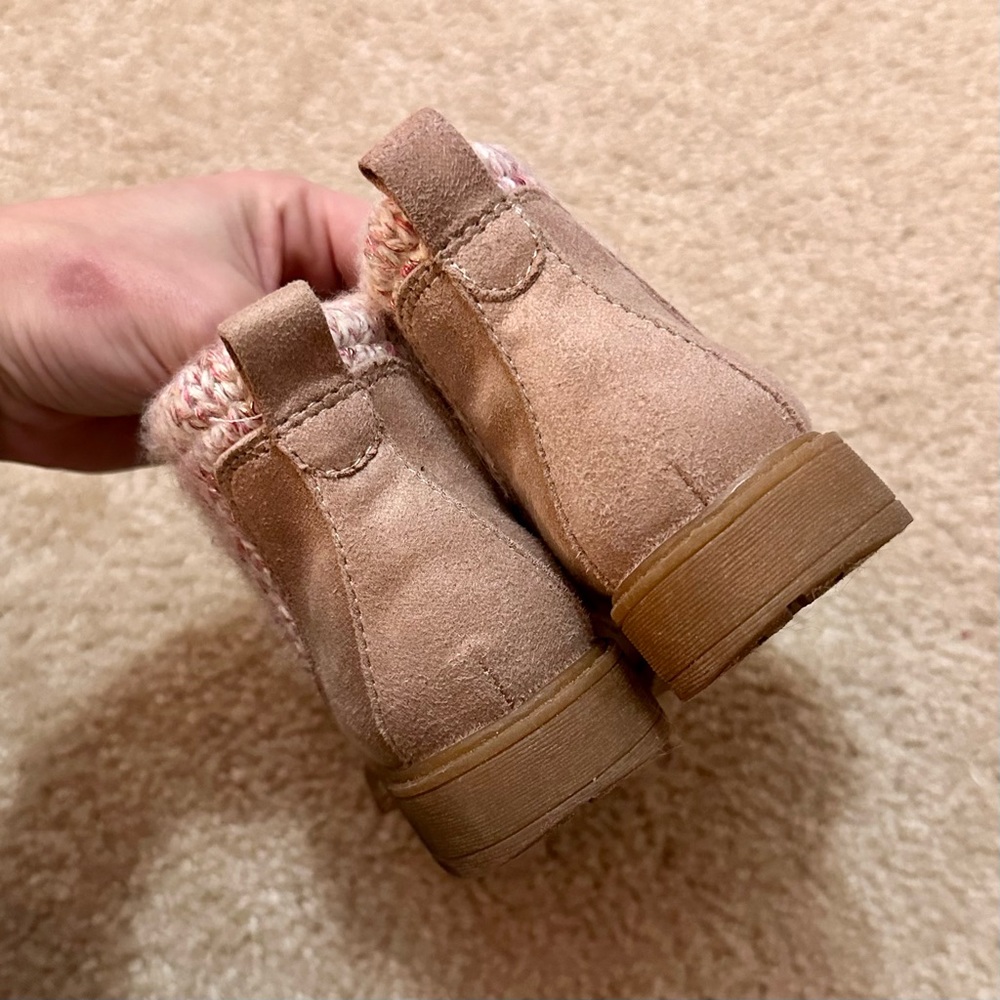 True Craft Knit Booties - Picture 8 of 10